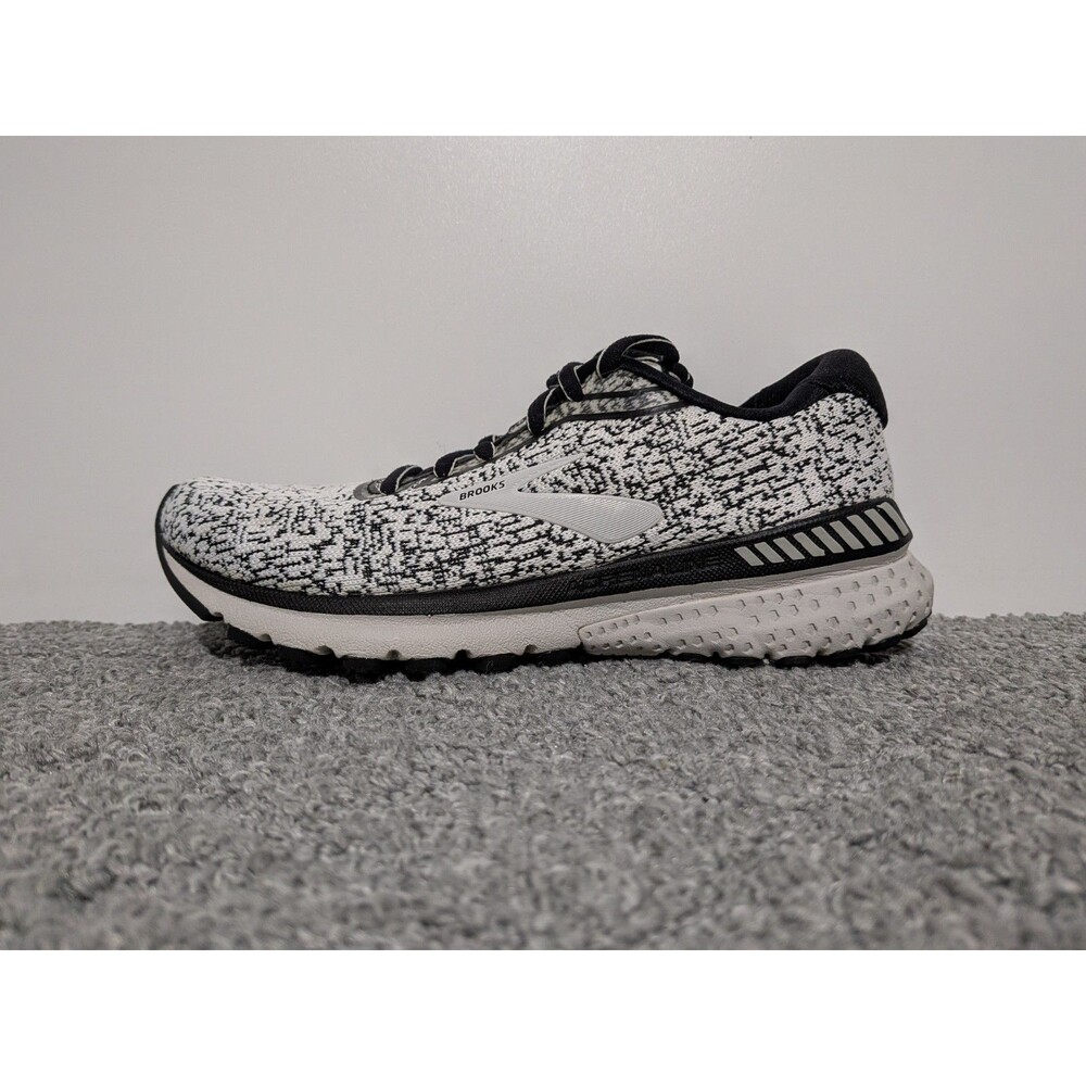 Brooks Adrenaline 20 Running Shoes Womens Size 7.5 B